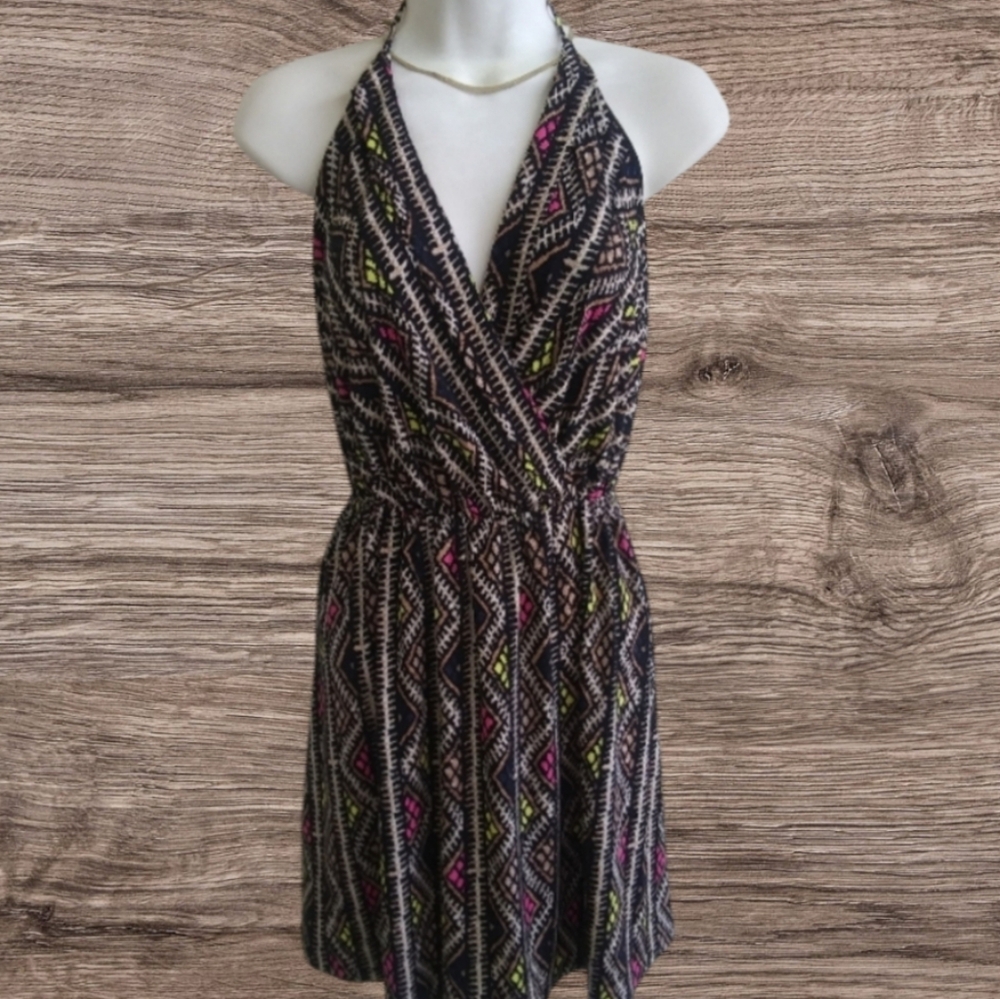 🎊 Host Pick 🎊 BCBGeneration Halter Style Dress